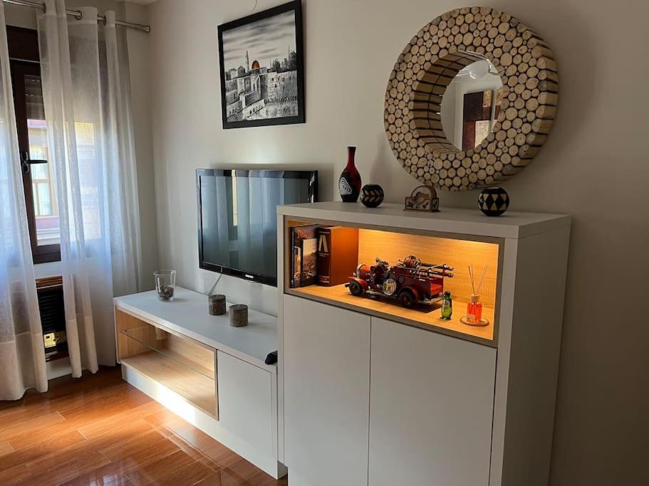 Apartamento En Luis Montoto, Nervion. Centrico Sevilla Buitenkant foto